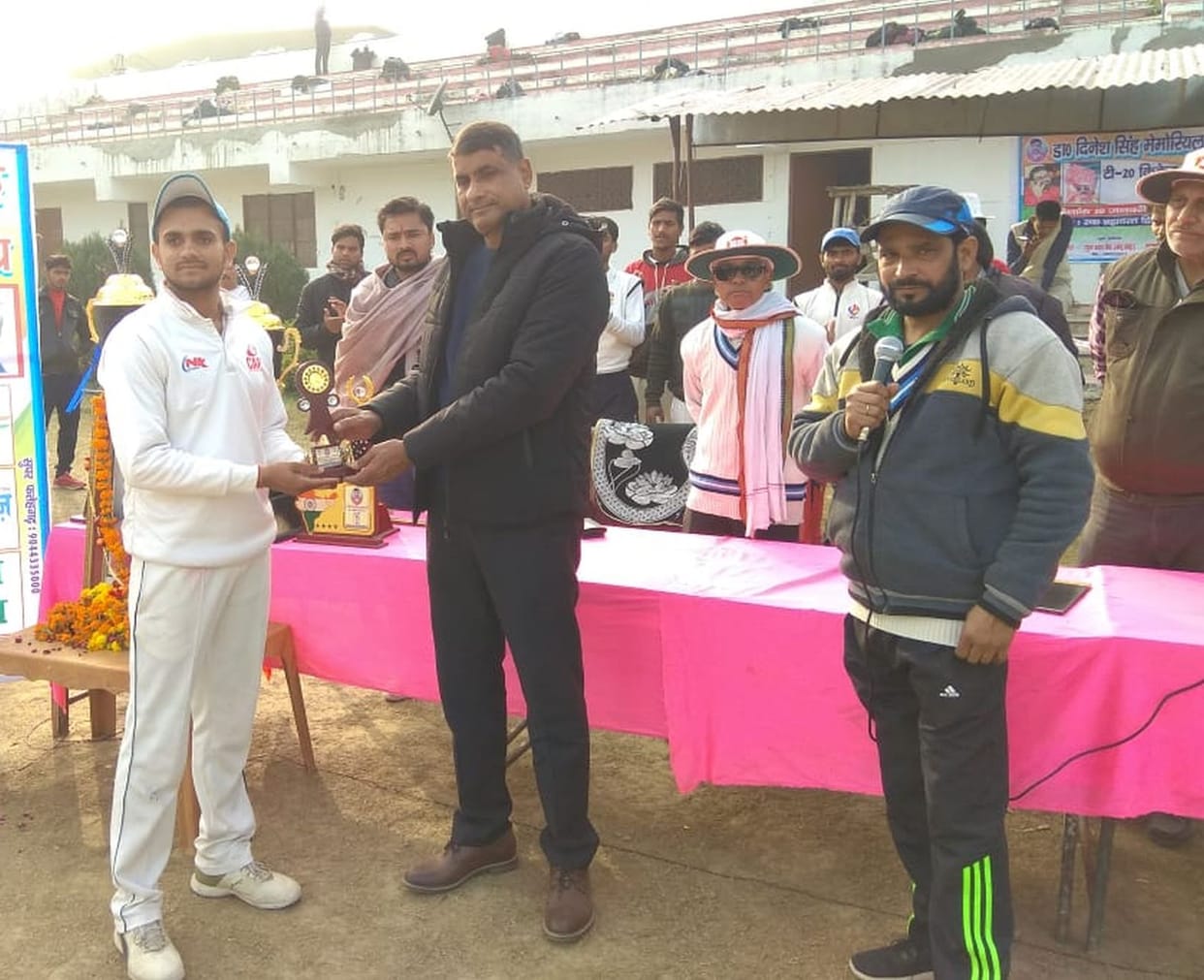 HM Club won by one wicket