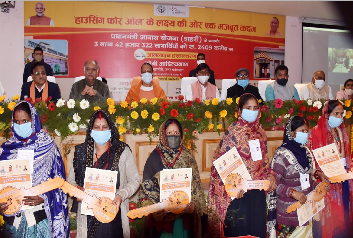 17.69 crores reached in bank accounts of 2700 beneficiaries of Gorakhpur