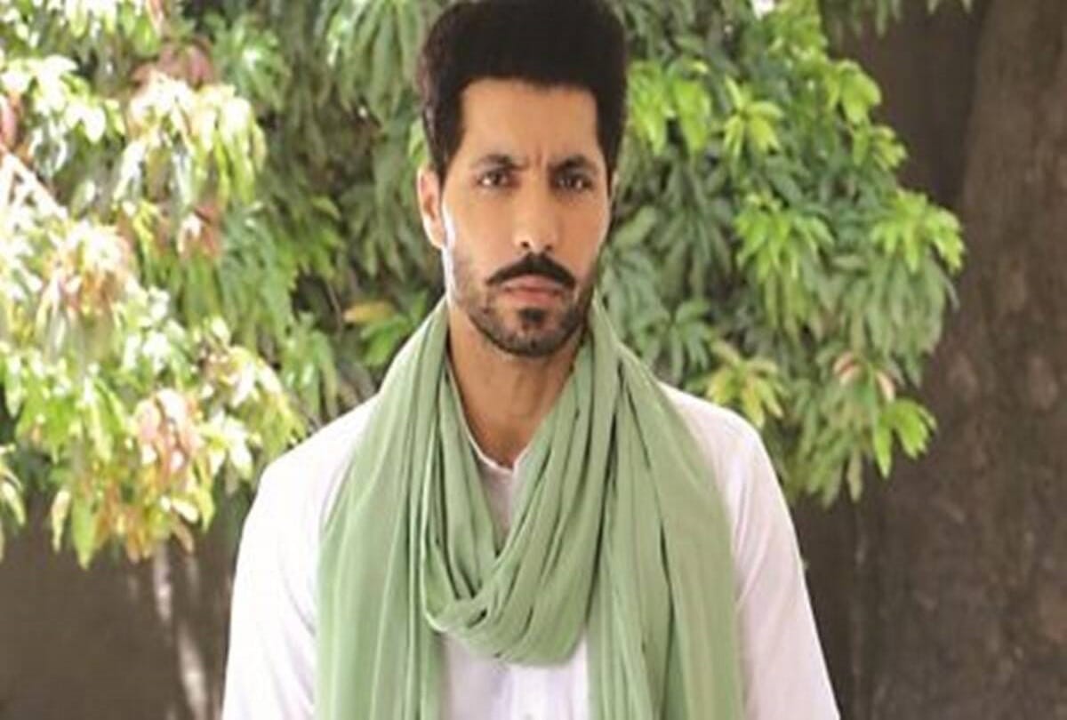 Punjabi Actor Deep Sidhu Passed Away Know About All Details in Hindi