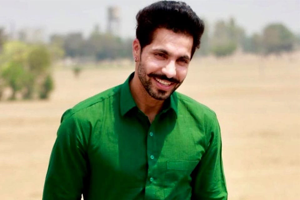 Punjabi Actor Deep Sidhu Passed Away Know About All Details in Hindi