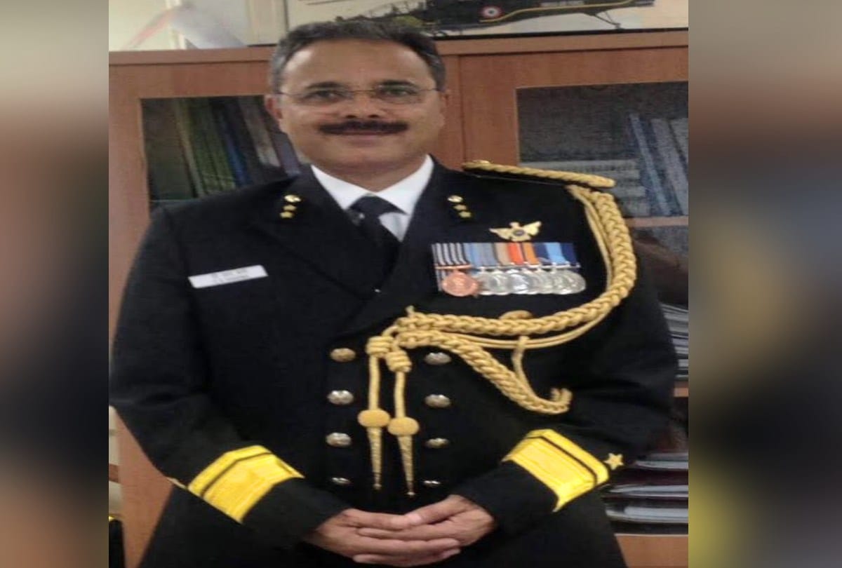 Deputy Director General of Indian Coast Guard Devraj Sharma conferred with President Coast Guard Medal