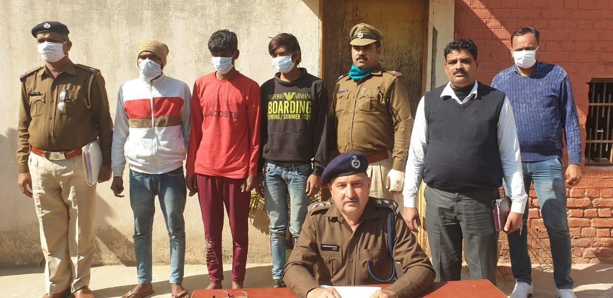 Were going to visit Balaji, theft in Mahendragarh due to shortage of money