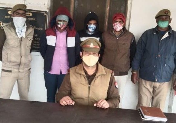 Hathras: Three accused arrested for cheating people in the name of getting jobs