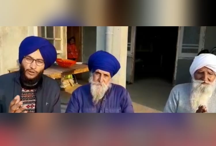 Video of family of young man who put flag on Red Fort goes viral 