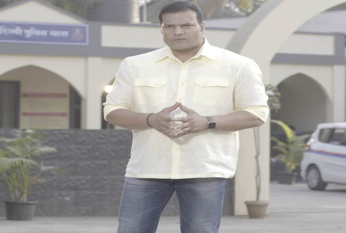 CID fame Dayanand Shetty is all set to make a comeback on TV as a host for Savdhaan India