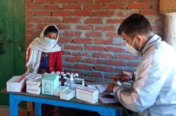 People in Bantola and Seri were suffering from sudden deterioration, vomiting, fever and toothache, reasons could not be known.