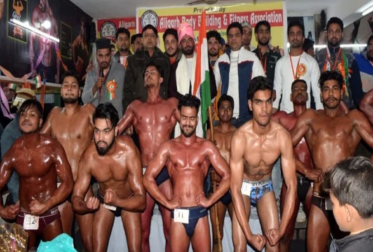 10 Body builders participating in mr. Aligarh