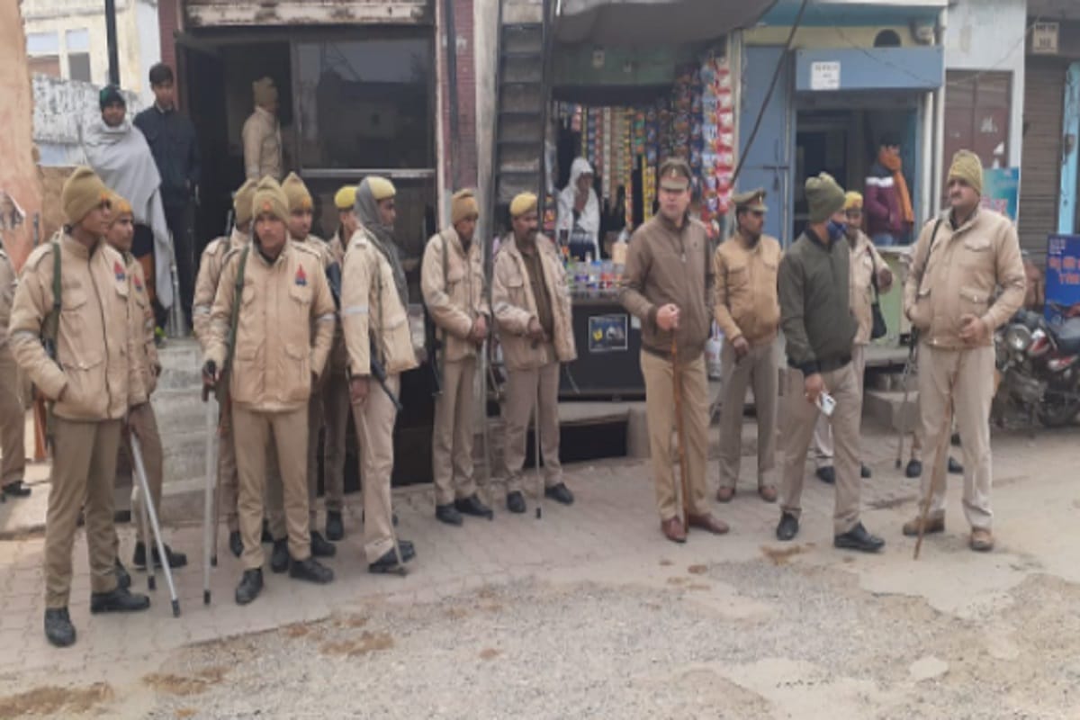 Baghpat farmers protest update, Policeforce has been deployed in Baraut