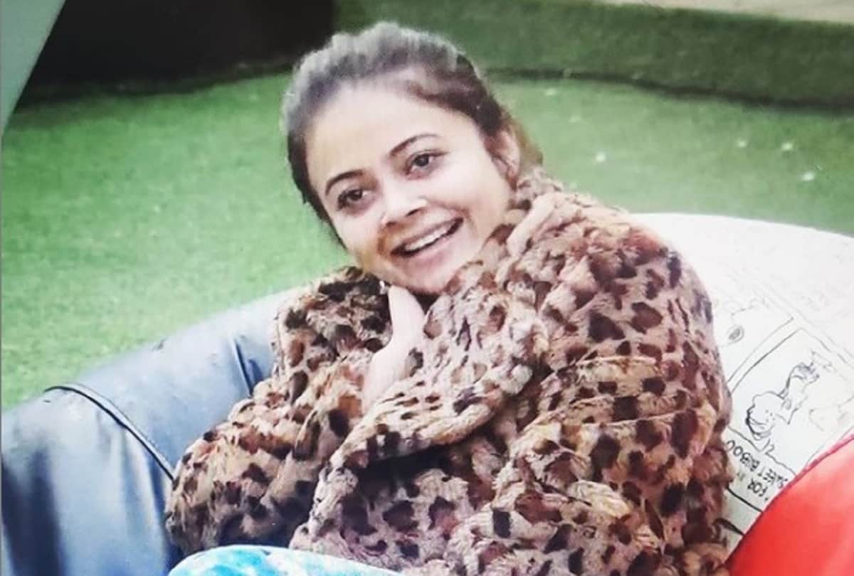 Bigg Boss 15 prize money task Rajiv Adatia sacrificed his mother photo for the team