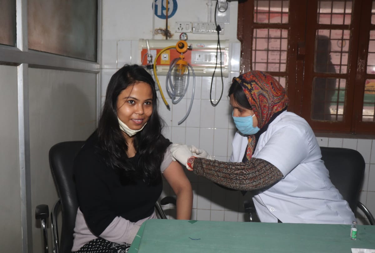 Corona Vaccination Rs 2220 crore to be provided from PM Cares Fund for the first phase