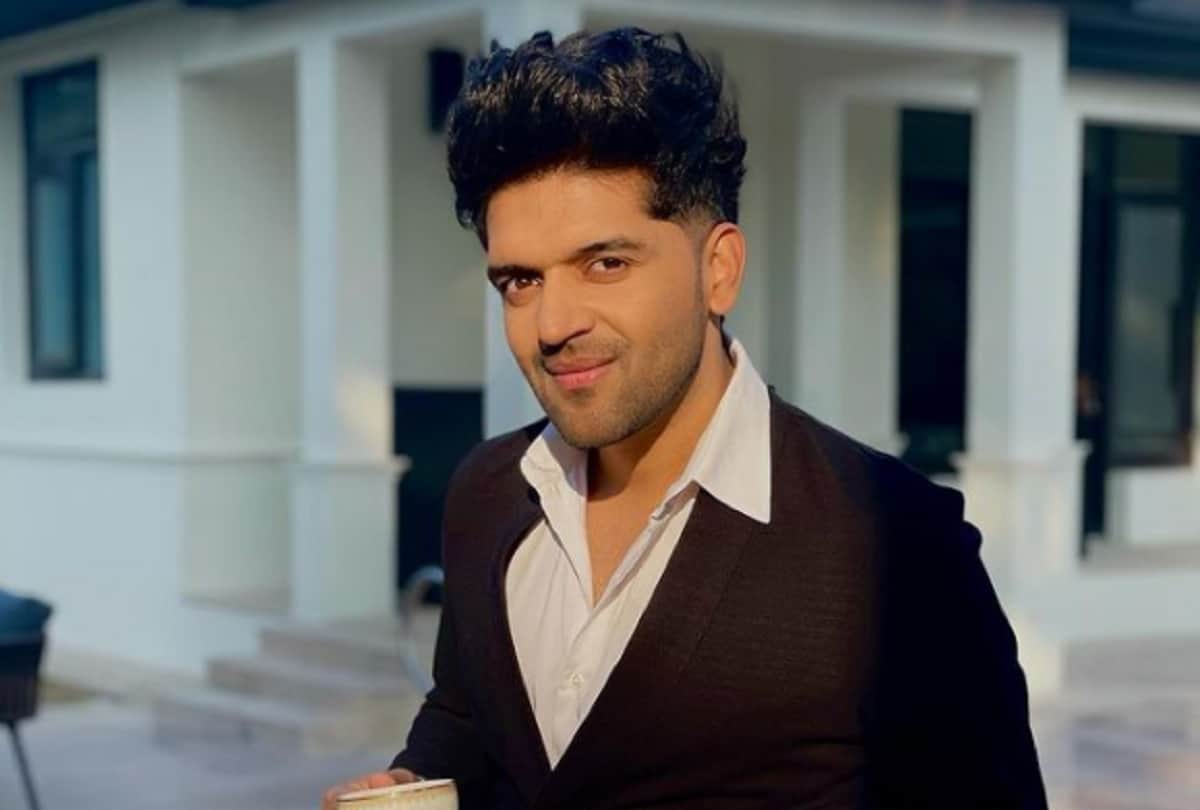 Guru Randhawa Special Patola Suit High Rated Gabru other chartbusters sung by multi-talented star