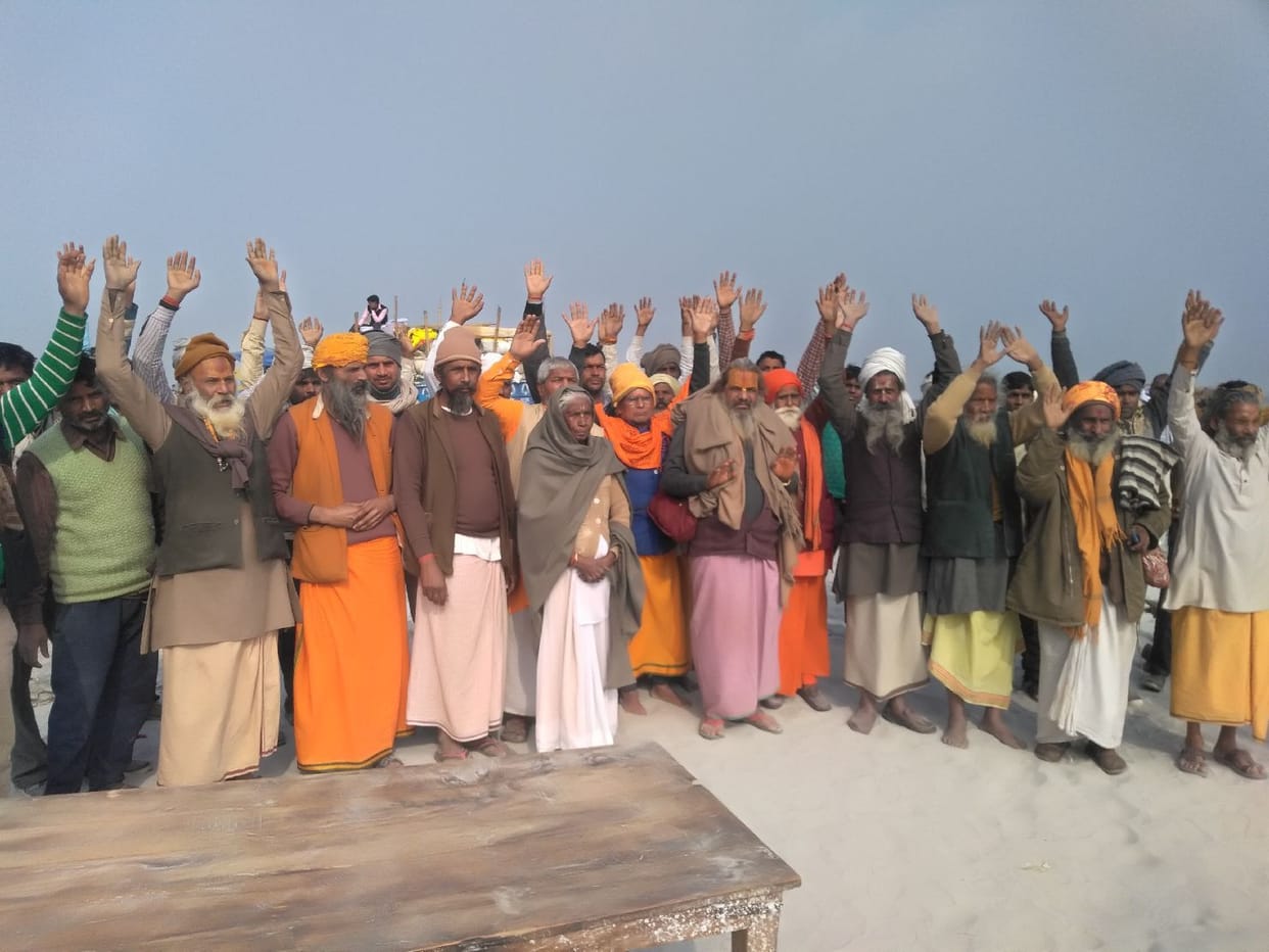 sadhu returns from dhai ghat
