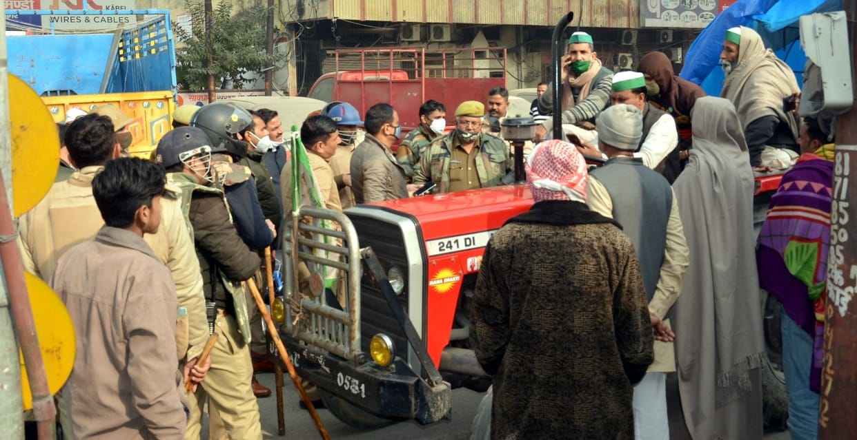 Demonstration of Kisan Union in Muzaffarnagar in support of Rakesh Tikait