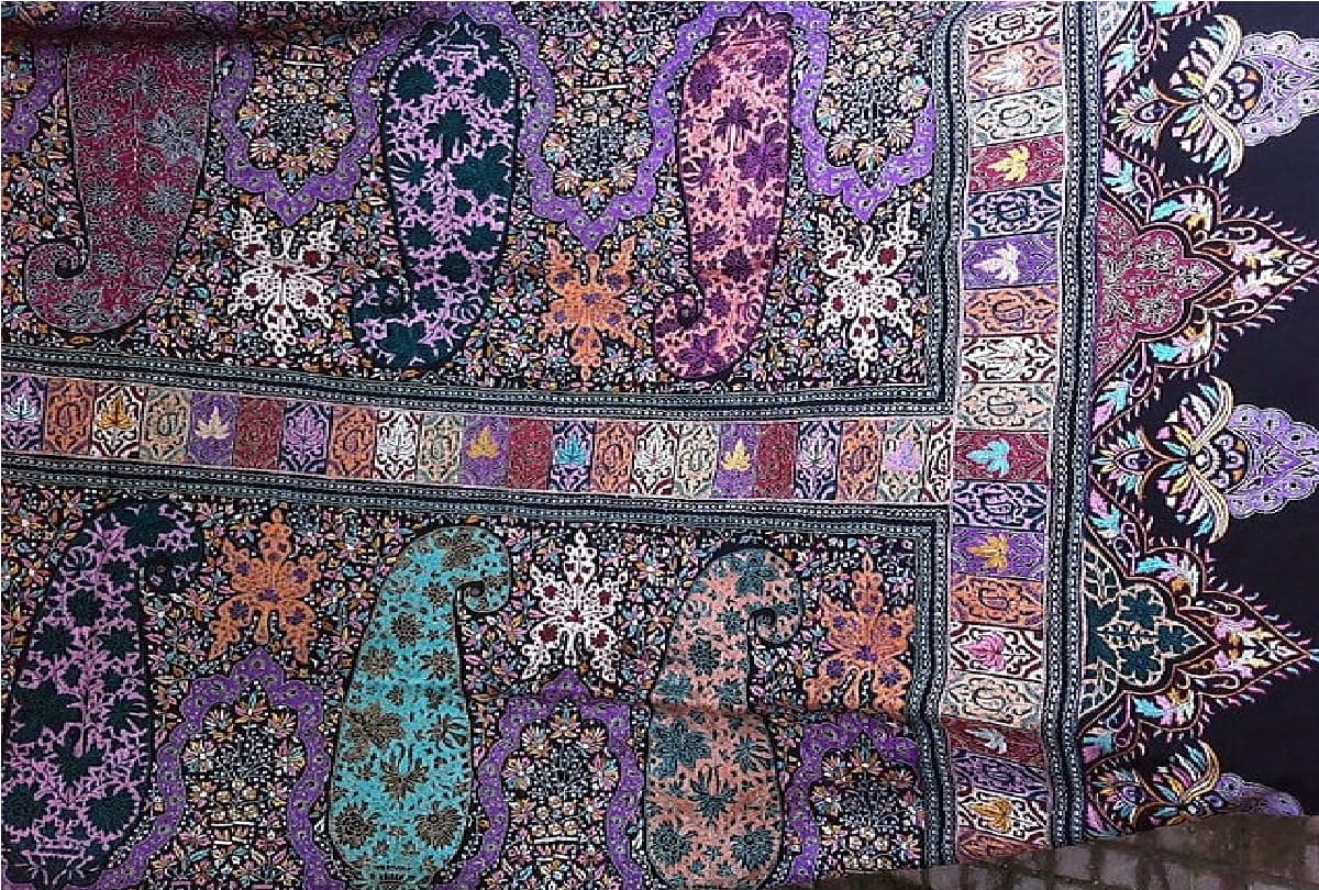 story of Ghulam Rasul, who revived the lost skill of the six hundred year old Jamawar shawl