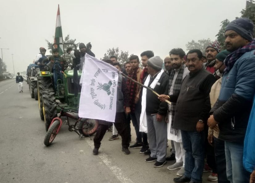 Tractor Rally Flags off