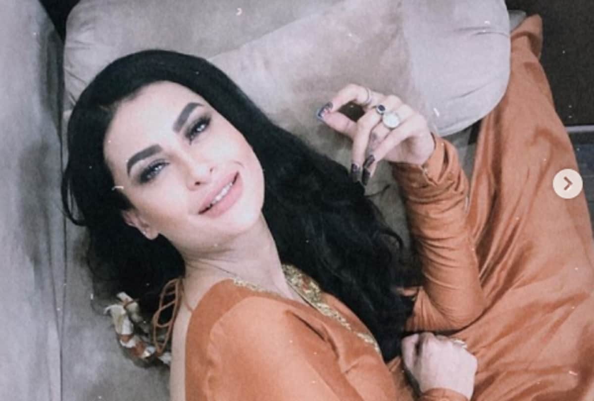 Bigg Boss 14 contestant Eijaz Khan comments on Paras Chhabra and Pavitra Punia