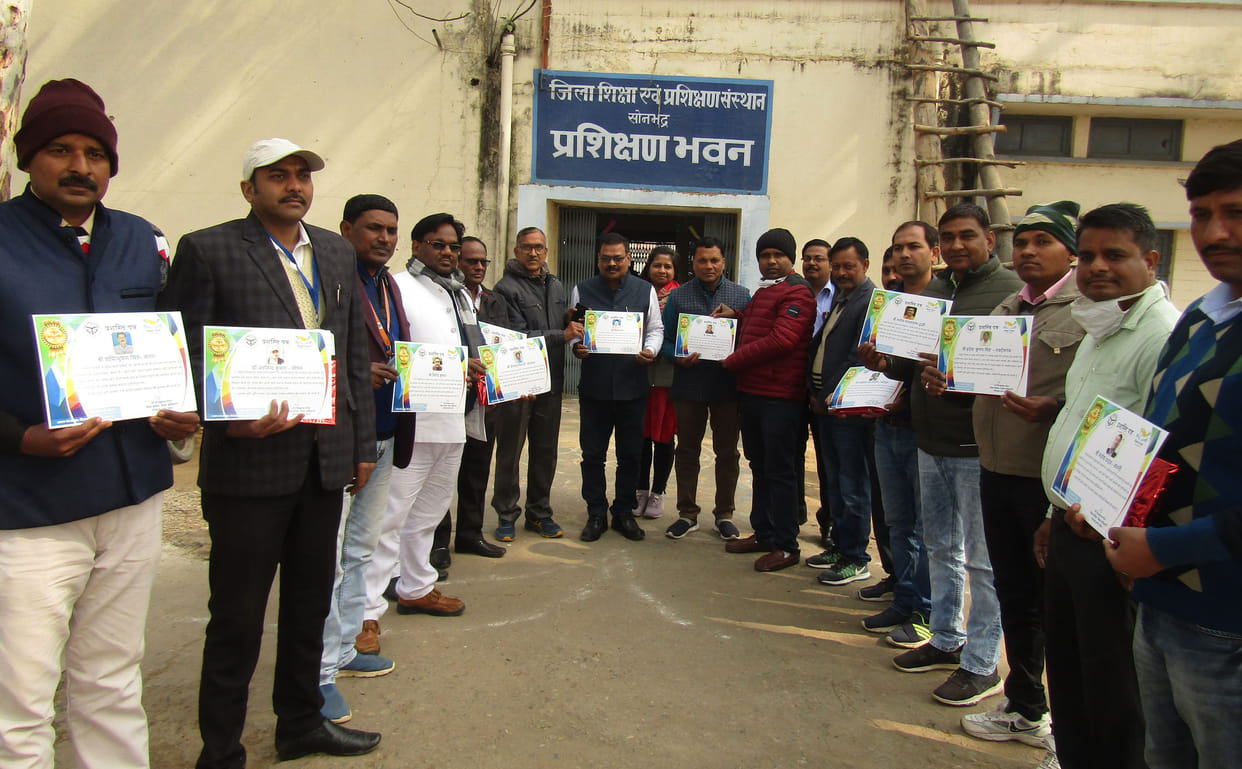 BSA honored Academic Resource Person in Sonbhadra