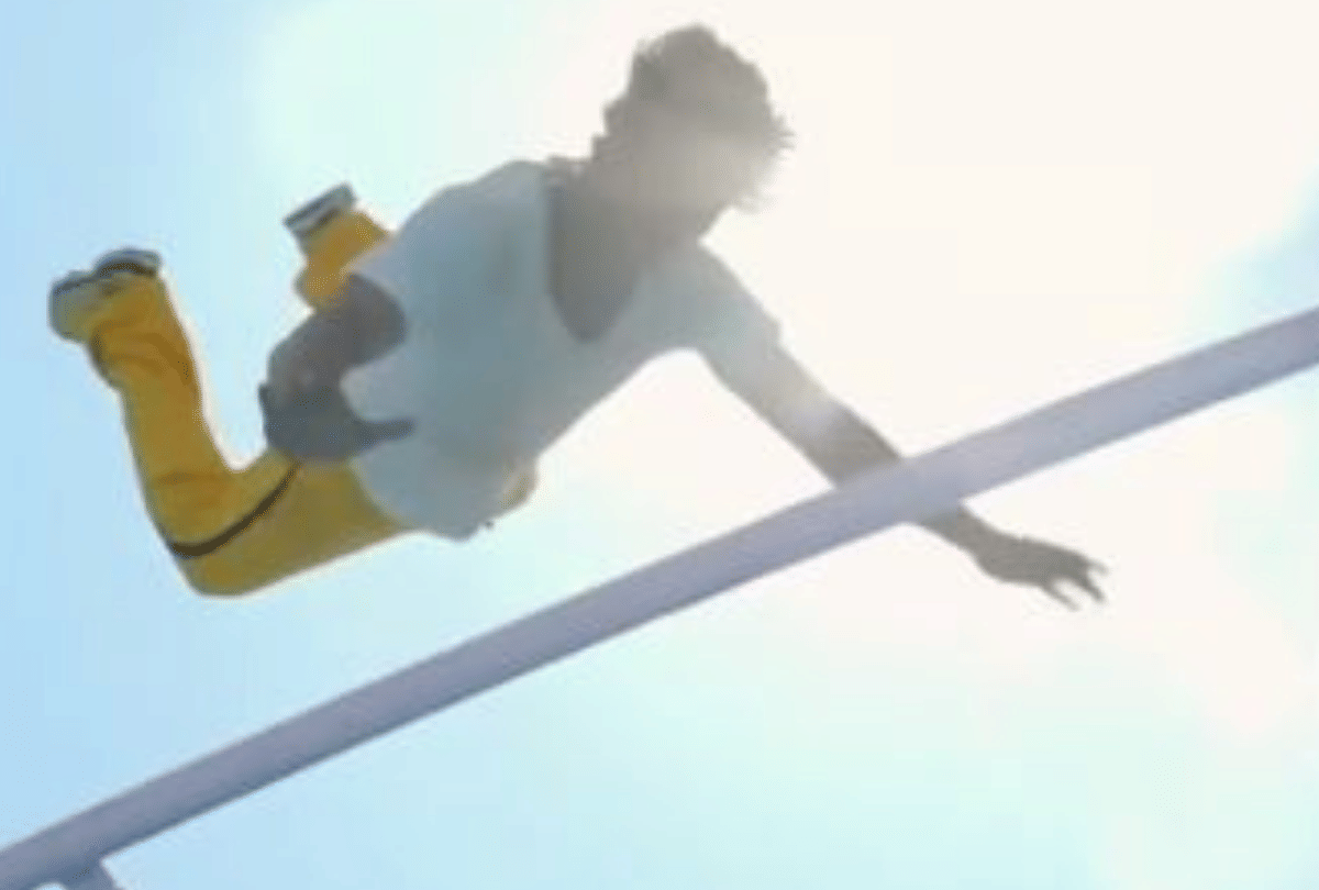 Shahrukh Khan jumped in the air for a surprise stunt video