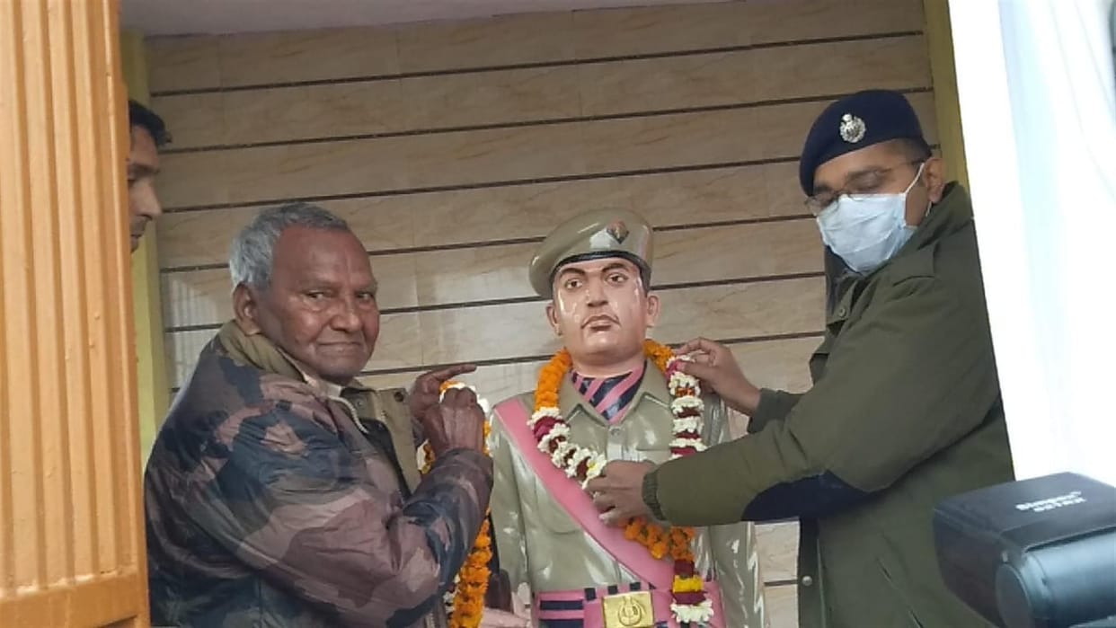 SP inagurated martyr effigy