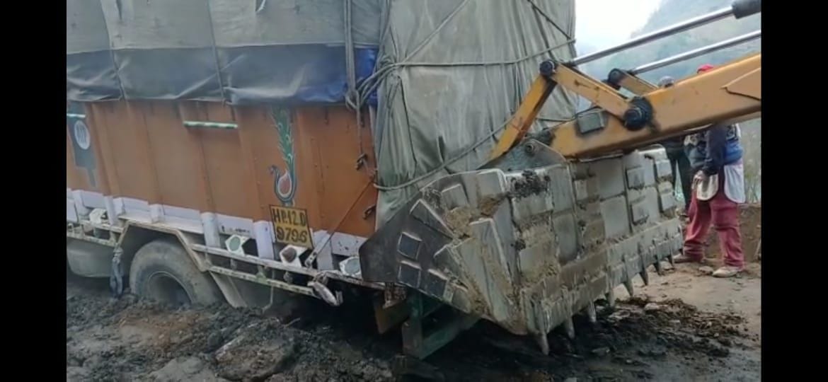 Bharmour-Pathankot NH closed for six hours