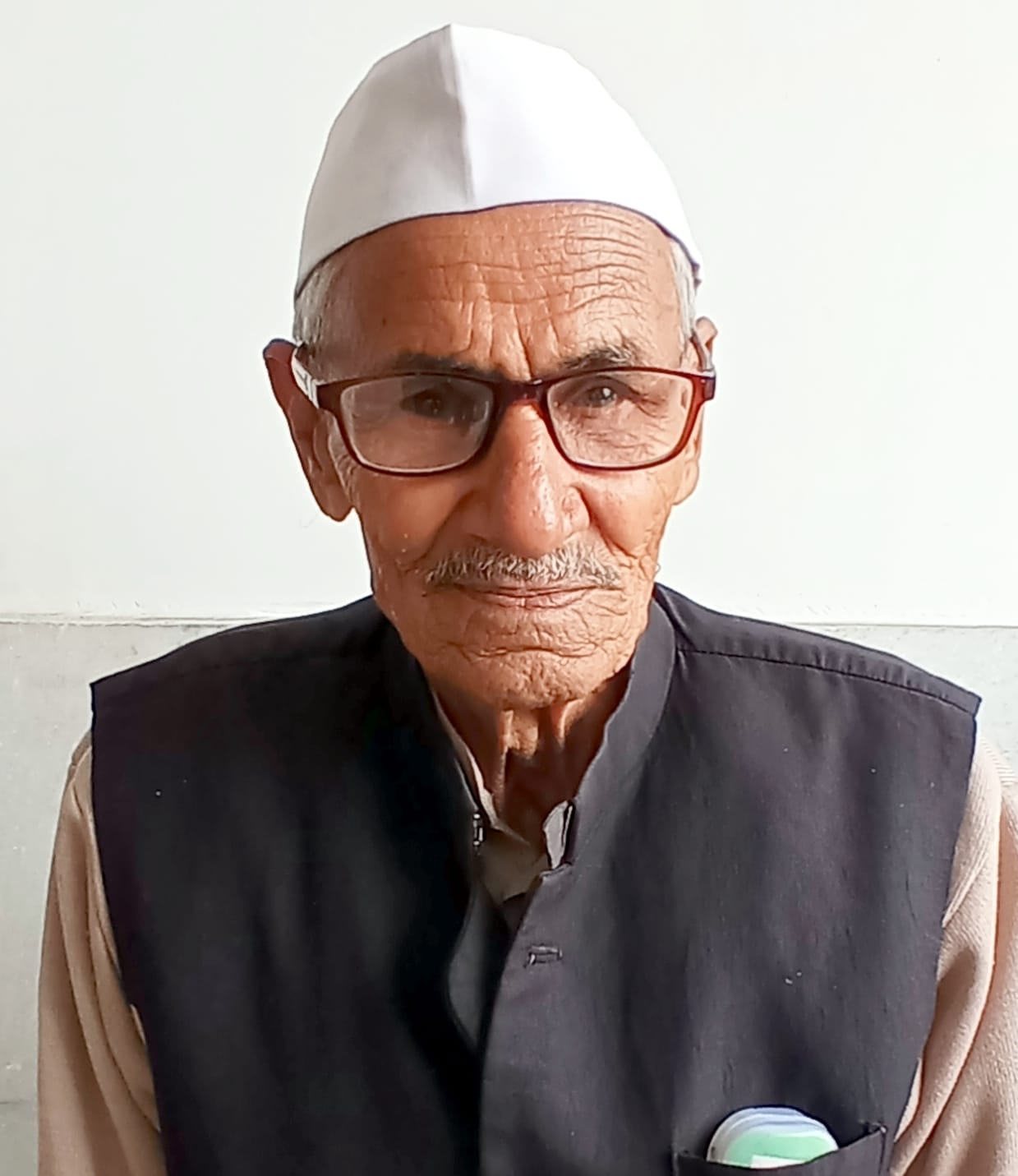 Shyam Singh cried a lot after remembering Mahatma Gandhi