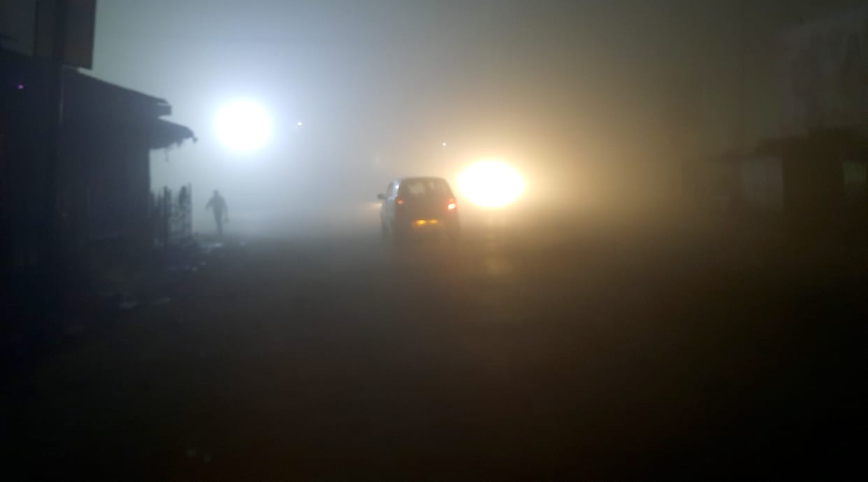 Life reduced to fog, mercury reaches five degrees