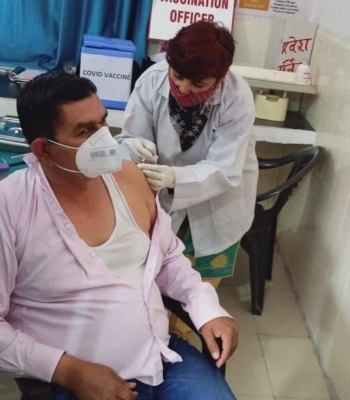 corona vaccination, health worker, corona