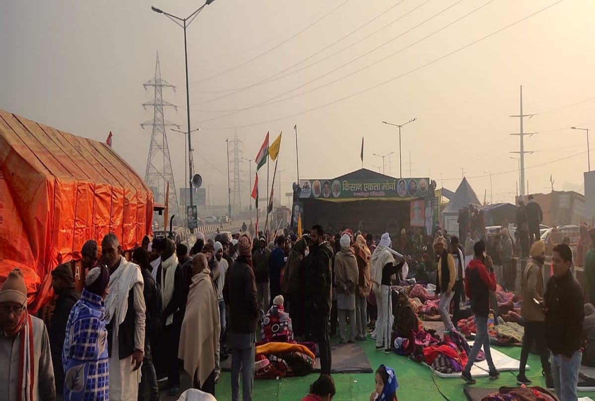 farmers put coolers in their camps to escape from heat at ghazipur border