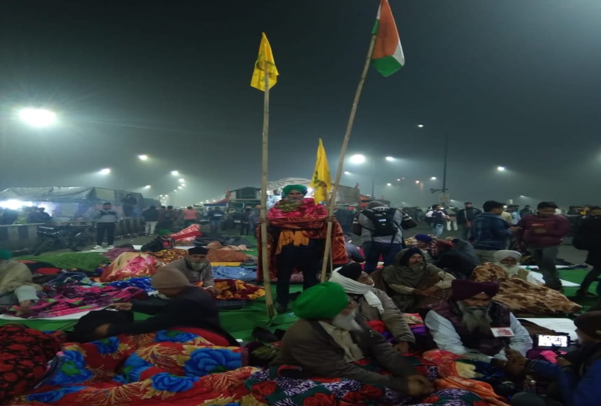 Ghazipur border farmers protest after bjp mla nandkishor gurjar reach protest site all attempt of police fail farmers adamant on not leaving