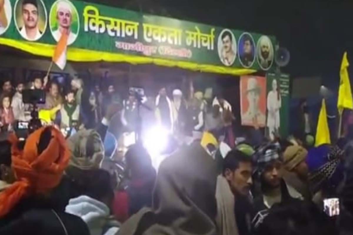 Delhi news: Security on borders increased, farmers fear action
