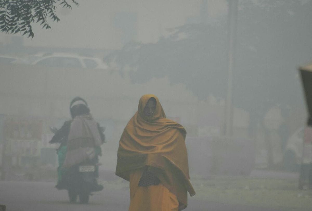 Delhi records season lowest maximum temperature at 19 degree celsius