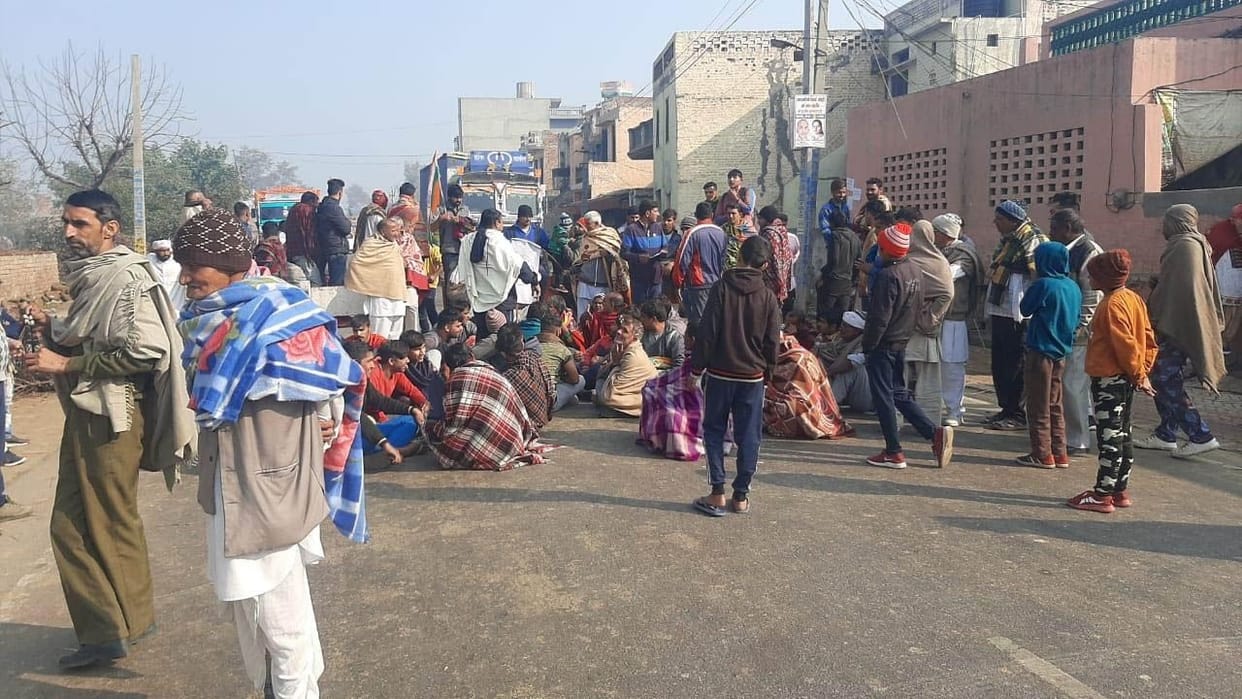 Farmers jammed for an hour at Chandpur and Aleva Chowk