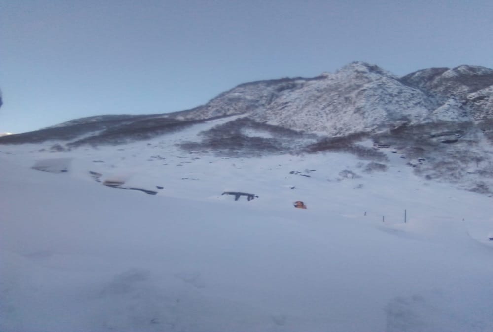 Indian army Soldiers Doing Road Construction on china border in Minus 15 Degree Temperature while machine jam