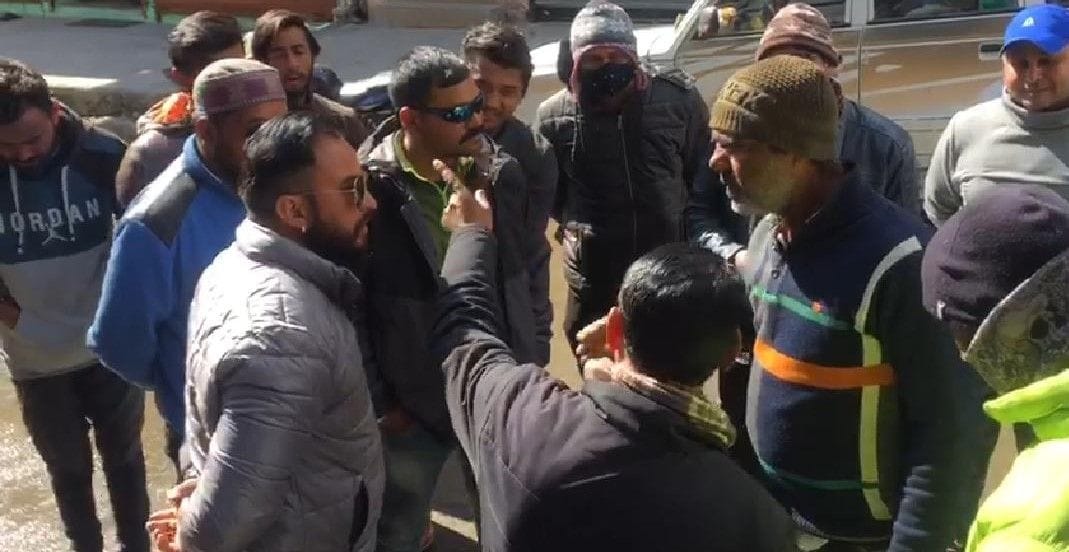 Villagers stopped construction company vehicles from dust