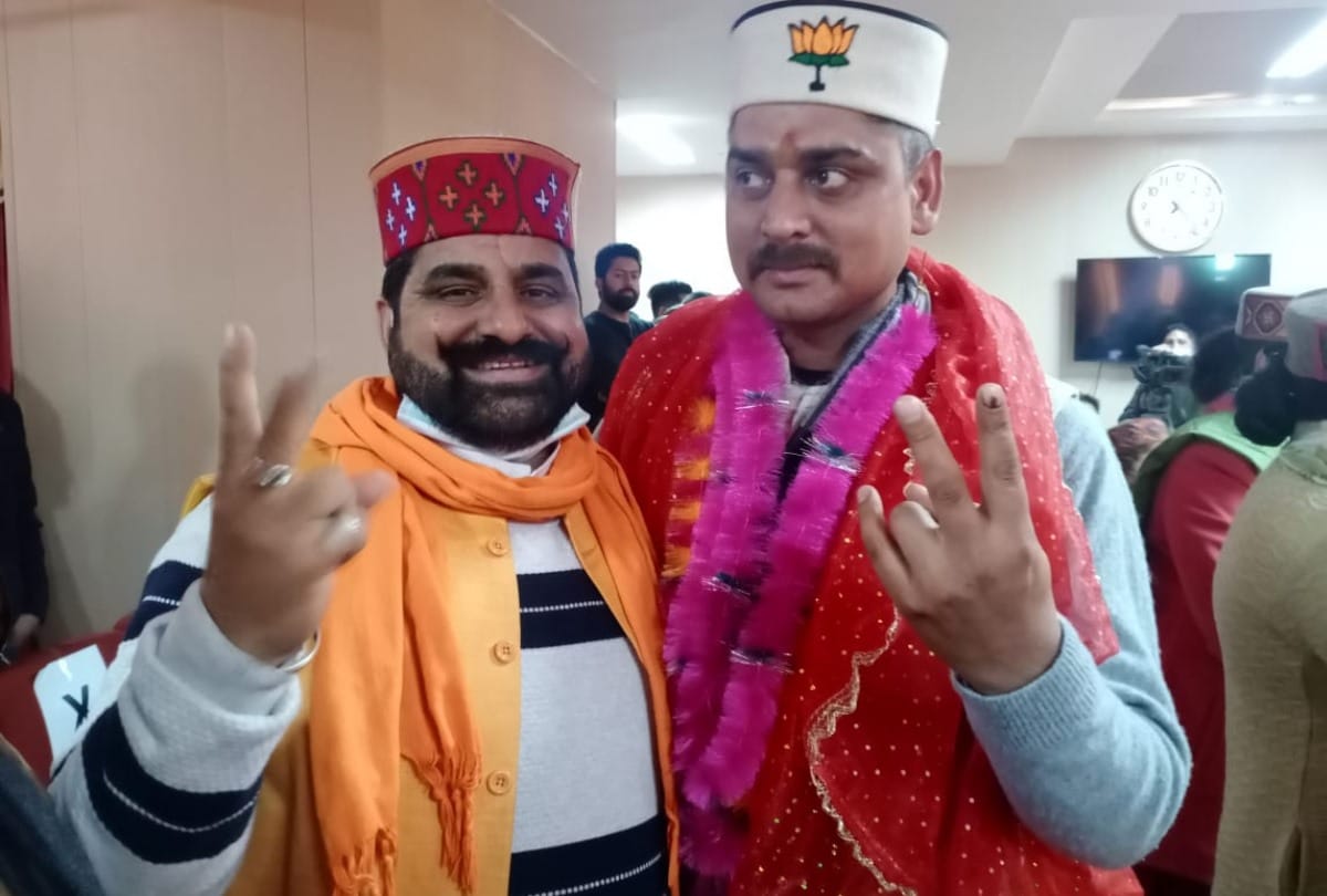 Pal verma elected Mandi  zila parishad adhyaksh and Mukesh Chandel elected Mandi zila parishad upadhyaksh