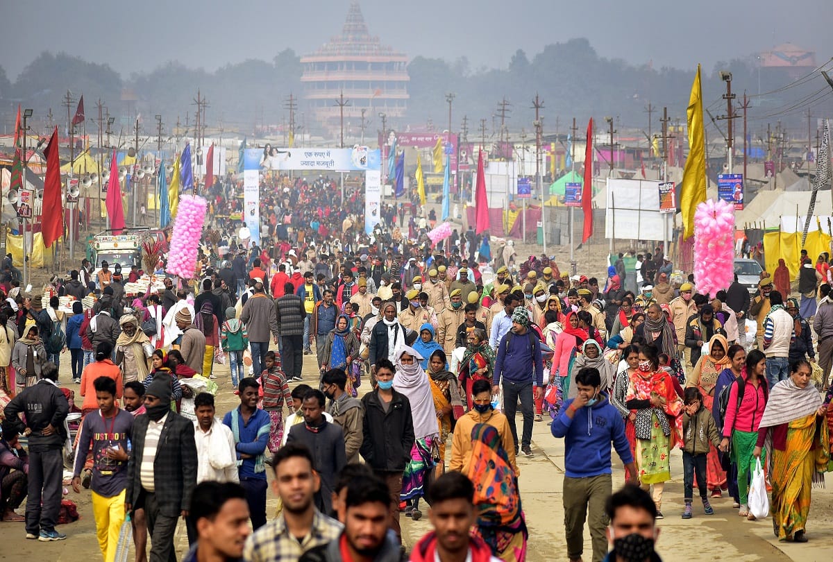 Prayagraj Magh Mela: Don't worry about the cold, nor the sorrow of Corona, just bomb every har bomb at the confluence