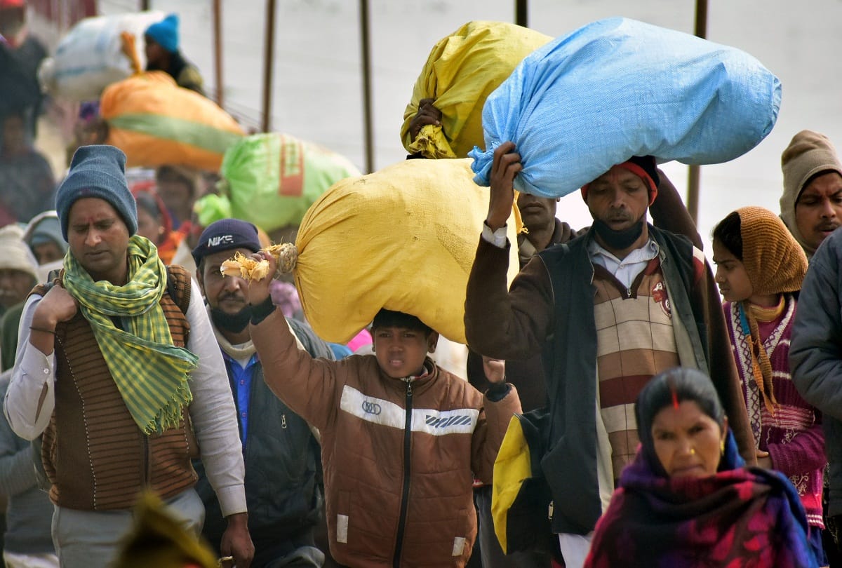Prayagraj Magh Mela: Don't worry about the cold, nor the sorrow of Corona, just bomb every har bomb at the confluence