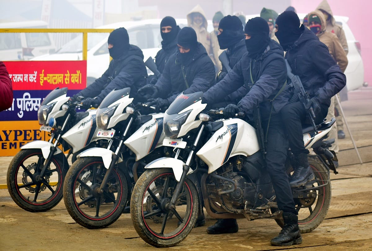 Prayagraj Magh Mela: Don't worry about the cold, nor the sorrow of Corona, just bomb every har bomb at the confluence