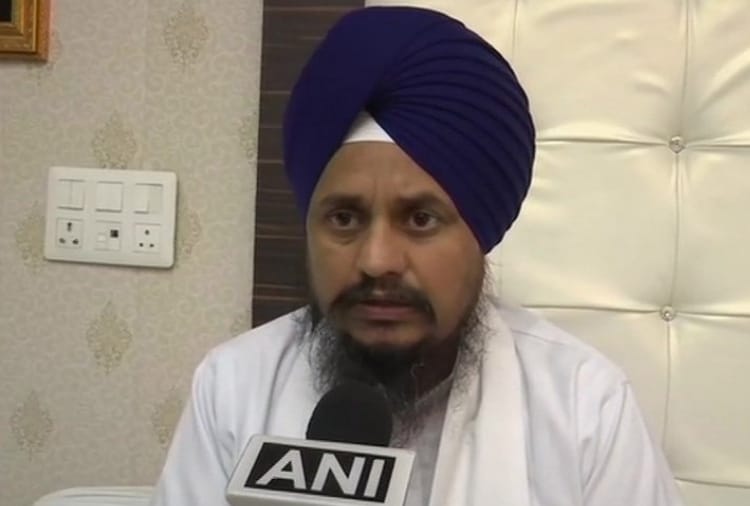 Shri Akal Takht Sahib Jathedar Giani Harpreet Singh said, farmer protests can be resolved only by negotiation