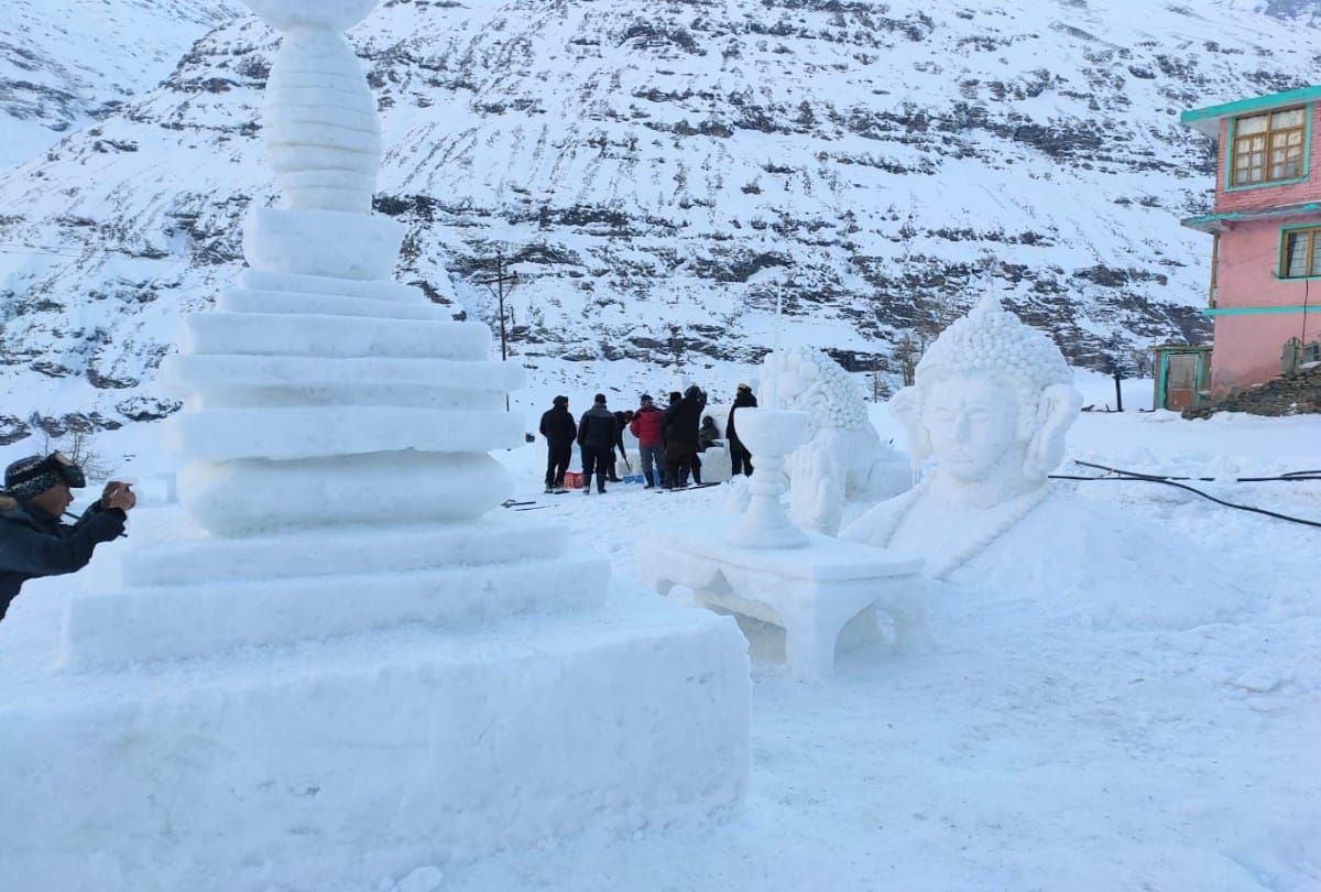 Snow festival in Lahaul in Himachal, see pics of Adorable artwork on ice