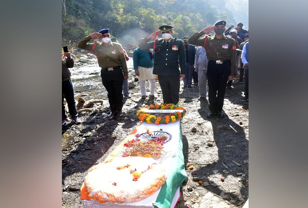 Uttarakhand Soldier Martyred in Manipur, Family Crying in Funeral photos