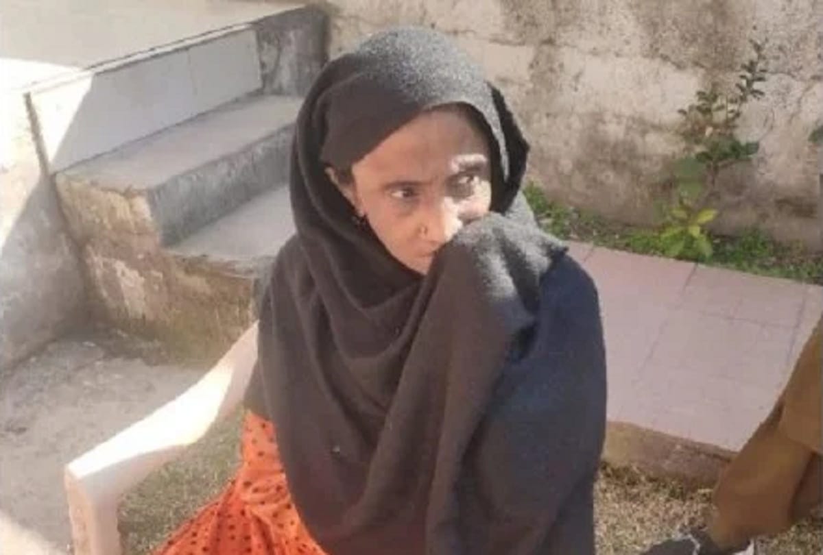 Jammu kashmir news: zarina went to pakistan by mistake but neighbous returned