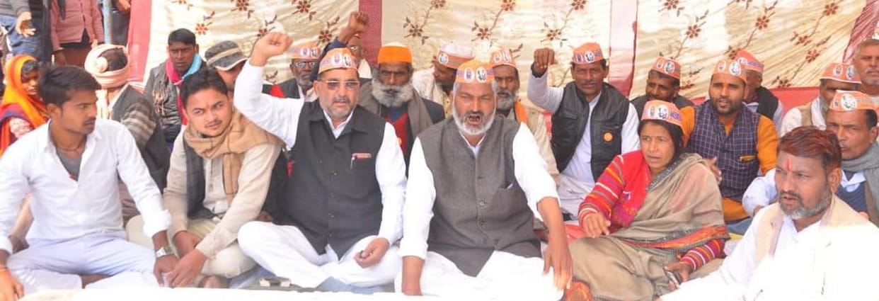 Fasting satyagraha in the shadow of bayonets
