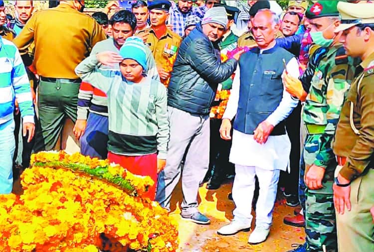 Last rites of Jawan performed with military honours at his native village in Haryana