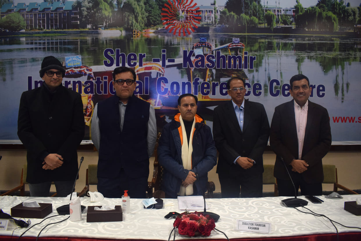 Bollywood is desperate for the return of Shammi Kapoor's phase in Kashmir