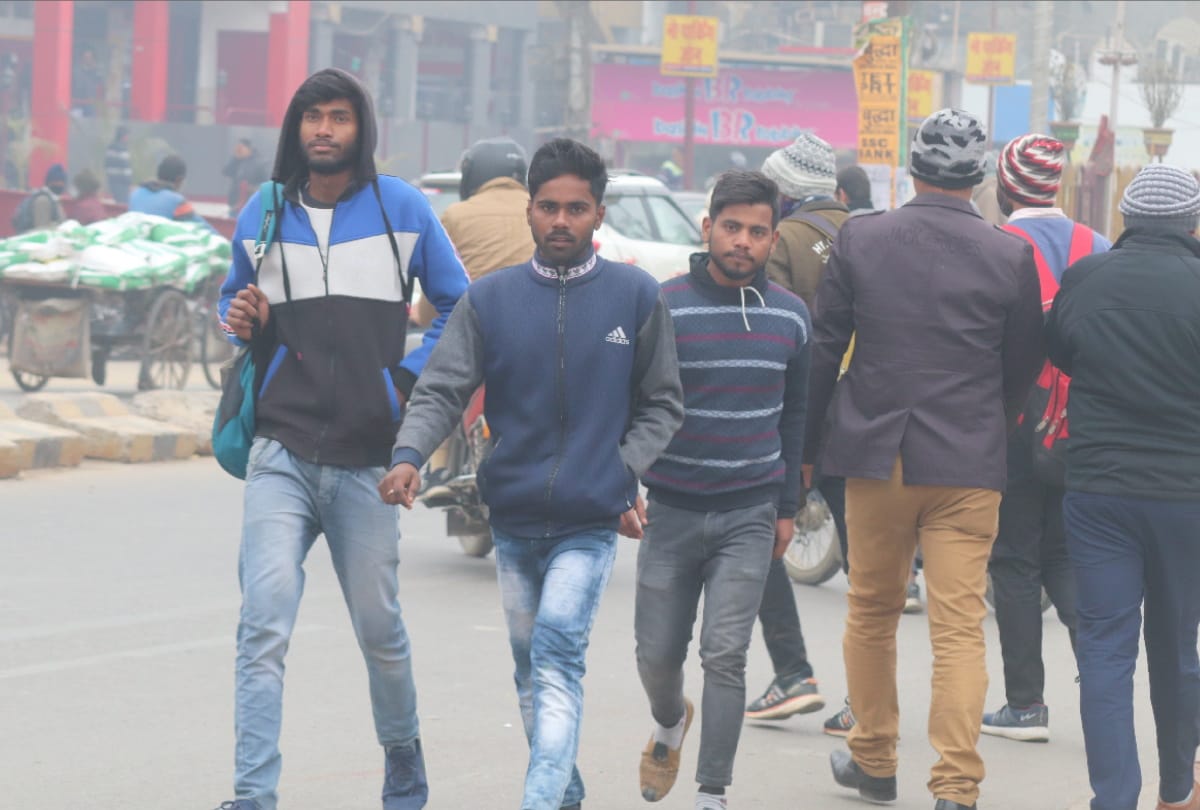 People negligence mask and social distancing after high court order on Corona virus