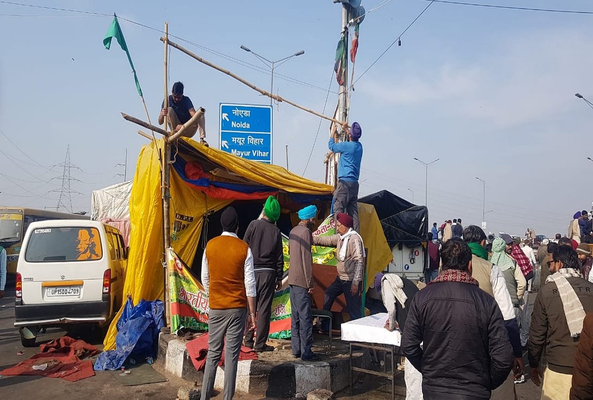 Kisan Andolan Today Delhi News: Ghazipur Border Agitating farmers retaliate to govt eviction notice by settling in large numbers at Ghazipur Border