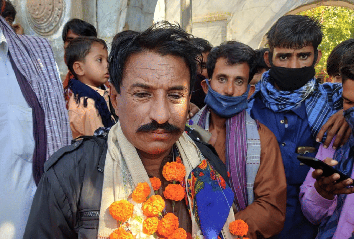indian man entered in pakistan by mistake returned after 12 years