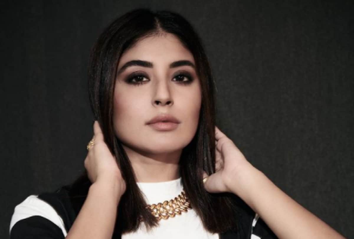 Kritika Kamra to play Hasina Parker in Dongri to Mumbai Changes made in the role of Dauds sister 