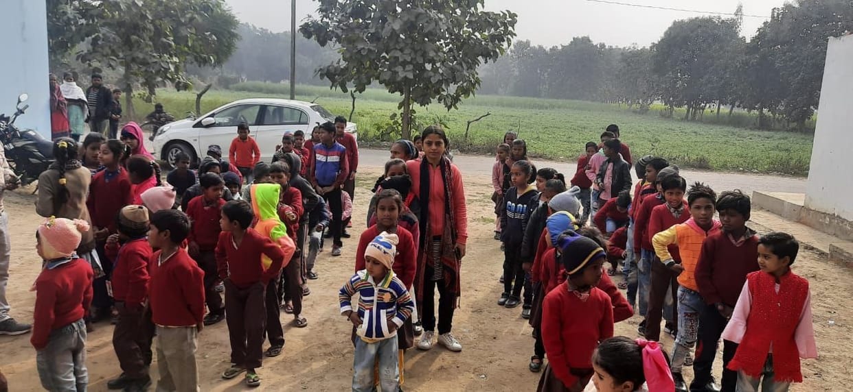 3.68 lakh children did not get shoes socks to end cold